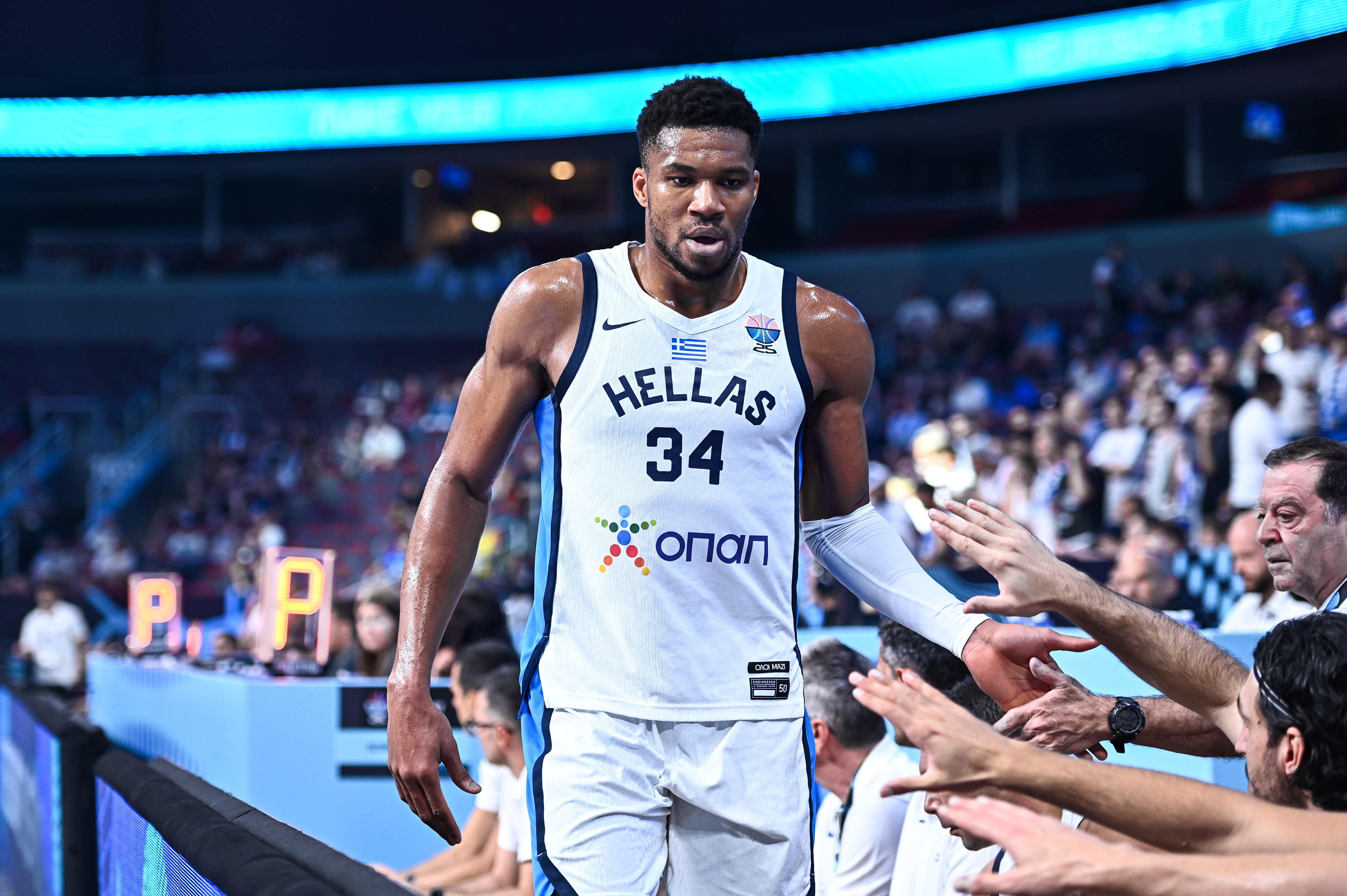 爱游戏娱乐包含东契奇在老鹰比赛中回归赛场西亚卡姆在西班牙队比赛中惊险取胜之后，切尔西官宣签约备战CBA常规赛的词条