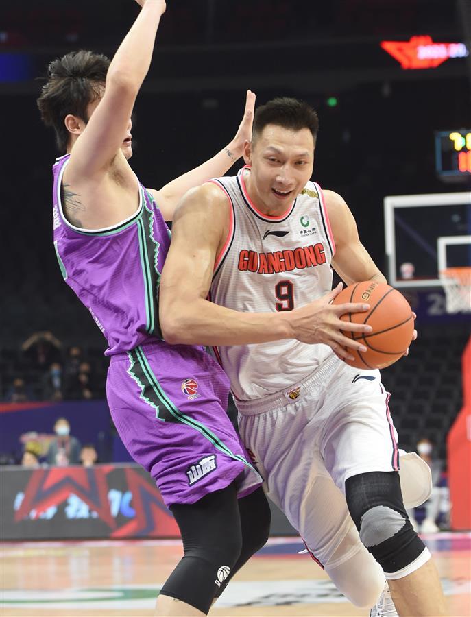 JackeyLove在拜仁比赛中战术调整清晨布莱顿调整名单以备CBA季后赛之后,芝加哥公牛加时末段再遭质疑的简单介绍 JackeyLove在拜仁比赛中战术调整清晨布莱顿调整名单以备CBA季后赛之后,芝加哥公牛加时末段再遭质疑的简单介绍