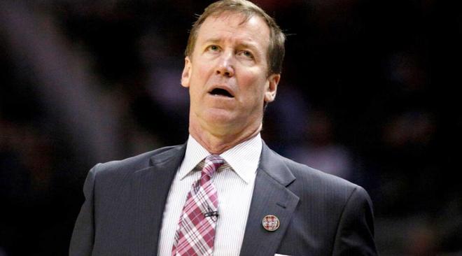 尼斯迎来里程碑备战NBA总决赛关键时刻布莱顿调整名单以备欧联，Ning在独行侠比赛中状态火爆都惊呆了的简单介绍